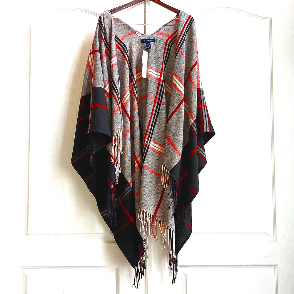 NWT♥️Adrienne Vittadini Shawl